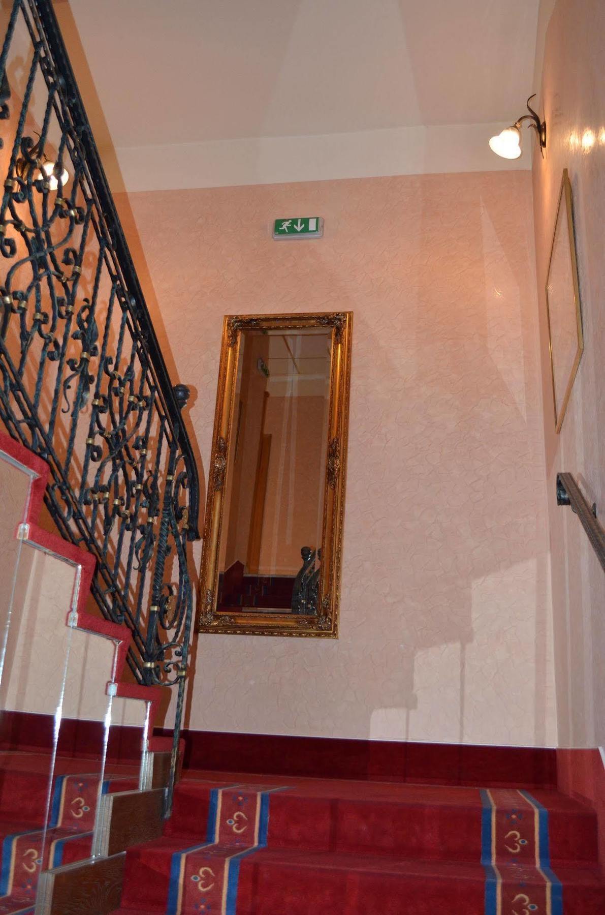 Hotel Galeb Opatija Ngoại thất bức ảnh